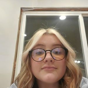 Meet your Posher, Isabelle